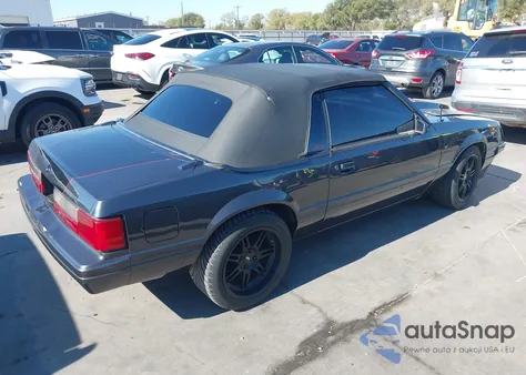 1983 Ford Mustang z USA, uszkodzony, nr VIN 1FABP2731DF151468